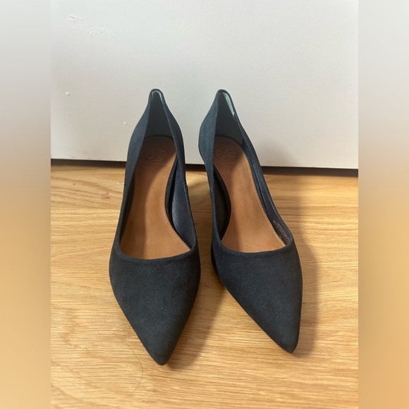 Tory Burch Ivy Low-Heel Suede Pump Navy - Picture 11 of 16